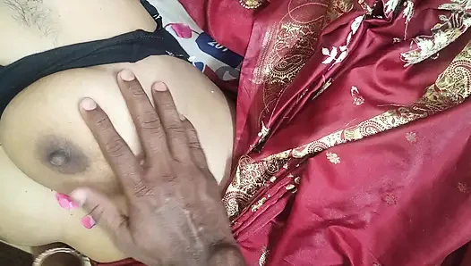 Batchelor nachbars-männer qHousewife roter farbe sari mit heißem ficken