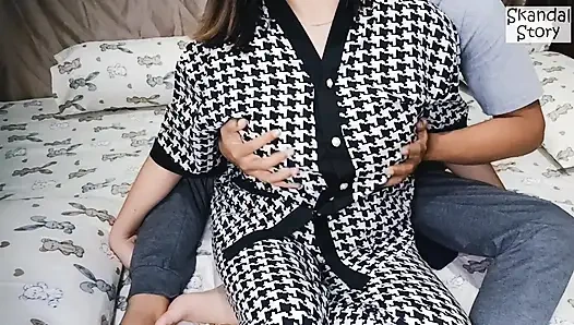 Mehr virale Stiefschwester großer Schwanz glatt