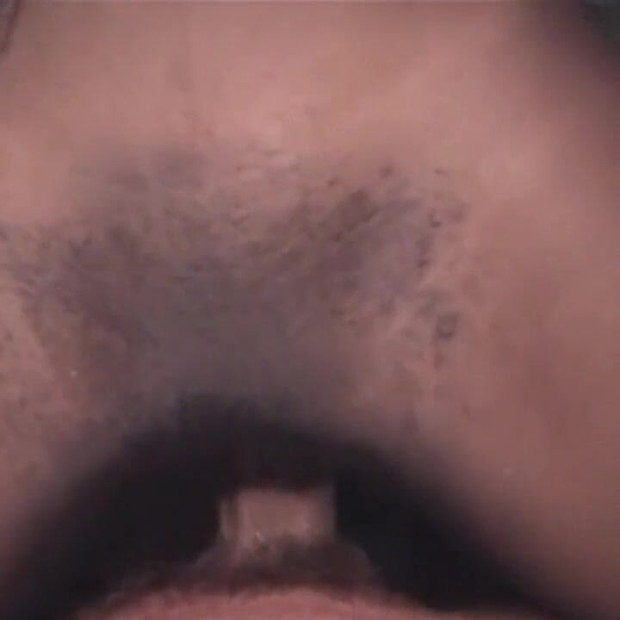 Menghisap zakar hitam kongkek pepek