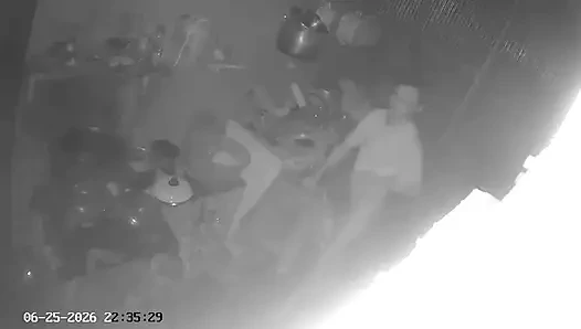 Я изменял на кухне с женой босса