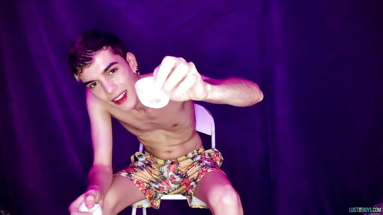 Big Dick Toy Play with Henry