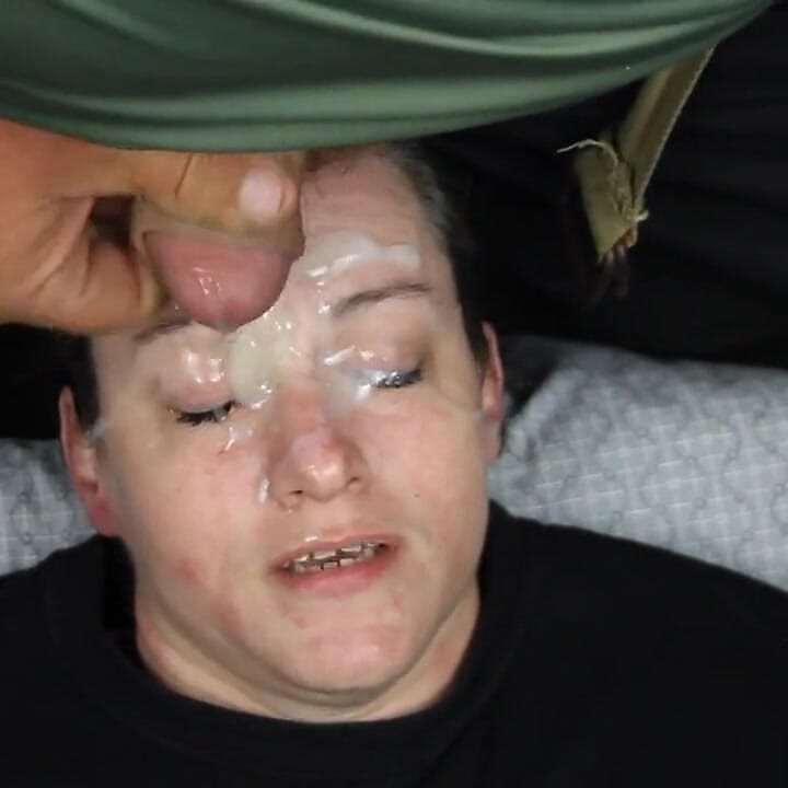 Edepsiz dees yüzünü bir kez daha kapatıyor!