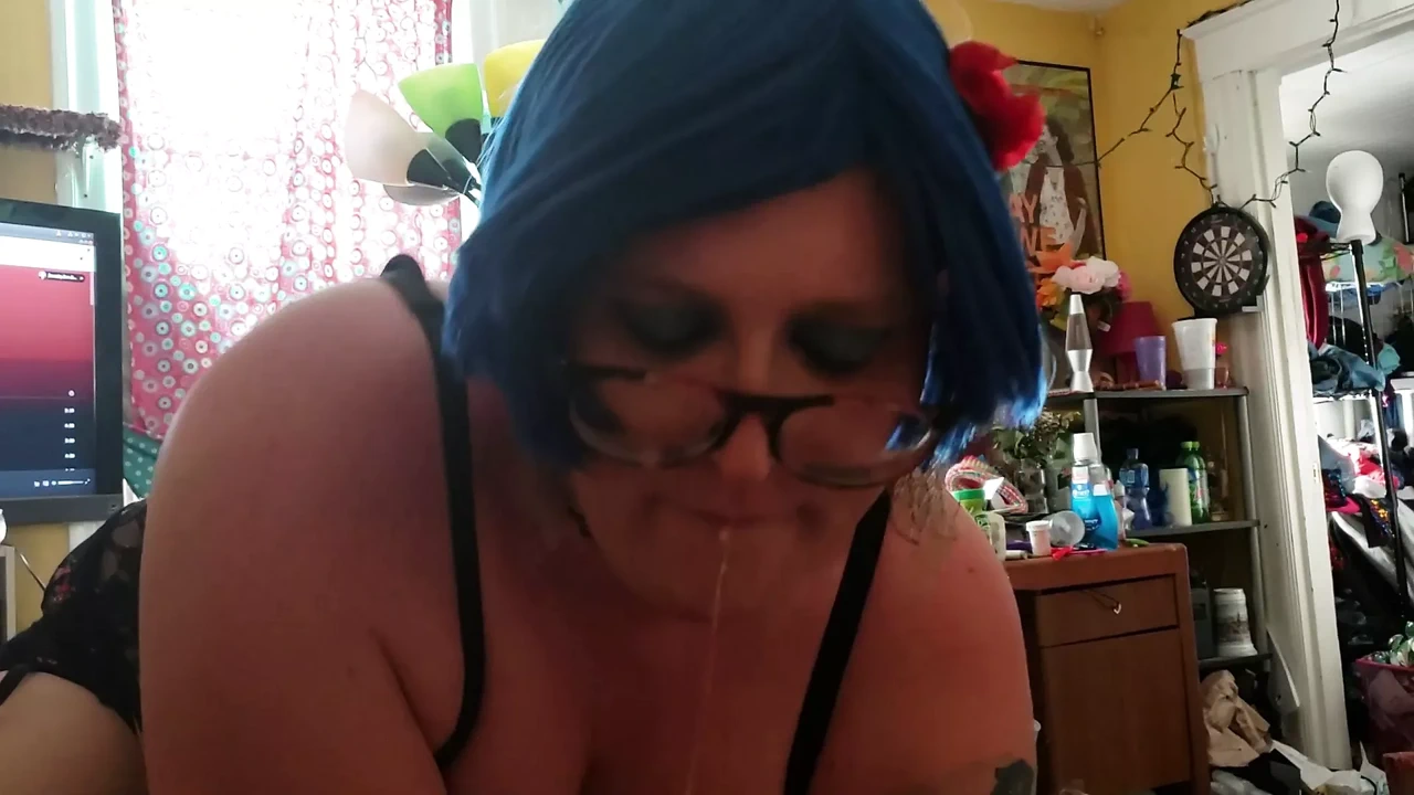 Nerdy Naughty Trans Girl Lacey Kittey Sucks Old Stranger