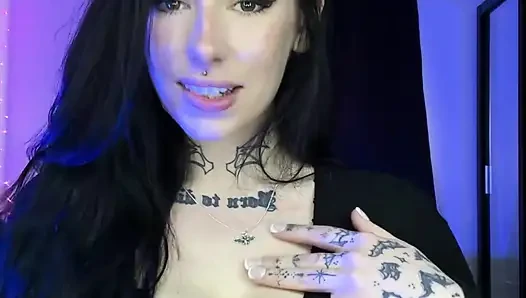ASMR gothy Inggris yang penurut coli