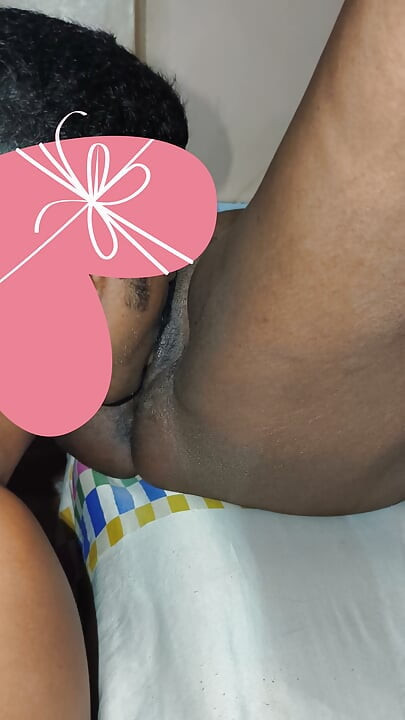 보지를 핥는 Varsha
