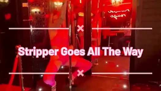Stripperin Geht Den Ganzen Weg