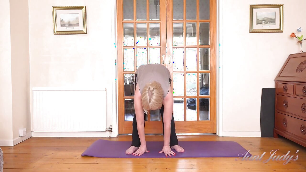 Auntjudys - Busty Mature MILF Mrs. Amy - Naughty Yoga Workout