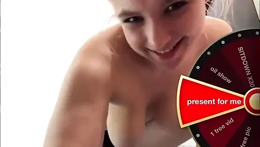 Kaltak mağaza soyunma odasında büyük yarakla aşırı sikişiyor