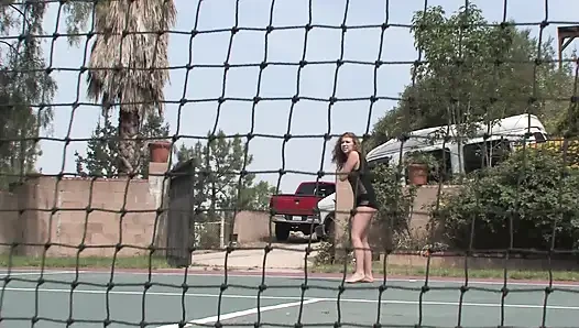 Gorgeous chick drains big dick in the gym
