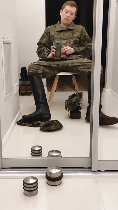 Gay Army Men Fun My Dick in Leather