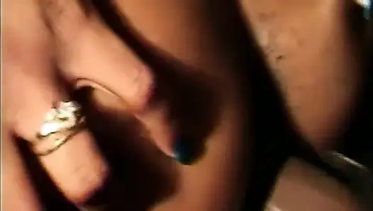 Siyah çift garajda seviyor