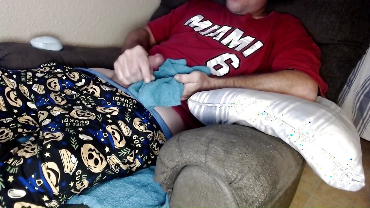 Dubesnackes, בואו נעשה קצת כיף וזמן אוננות.