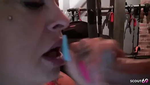 German Curvy Inked Girl Give Real Quick POV Blowjob to Stranger