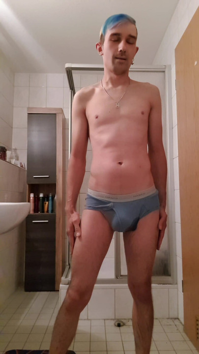 「私の新しいお気に入りのパンツ」からの壮絶な瞬間