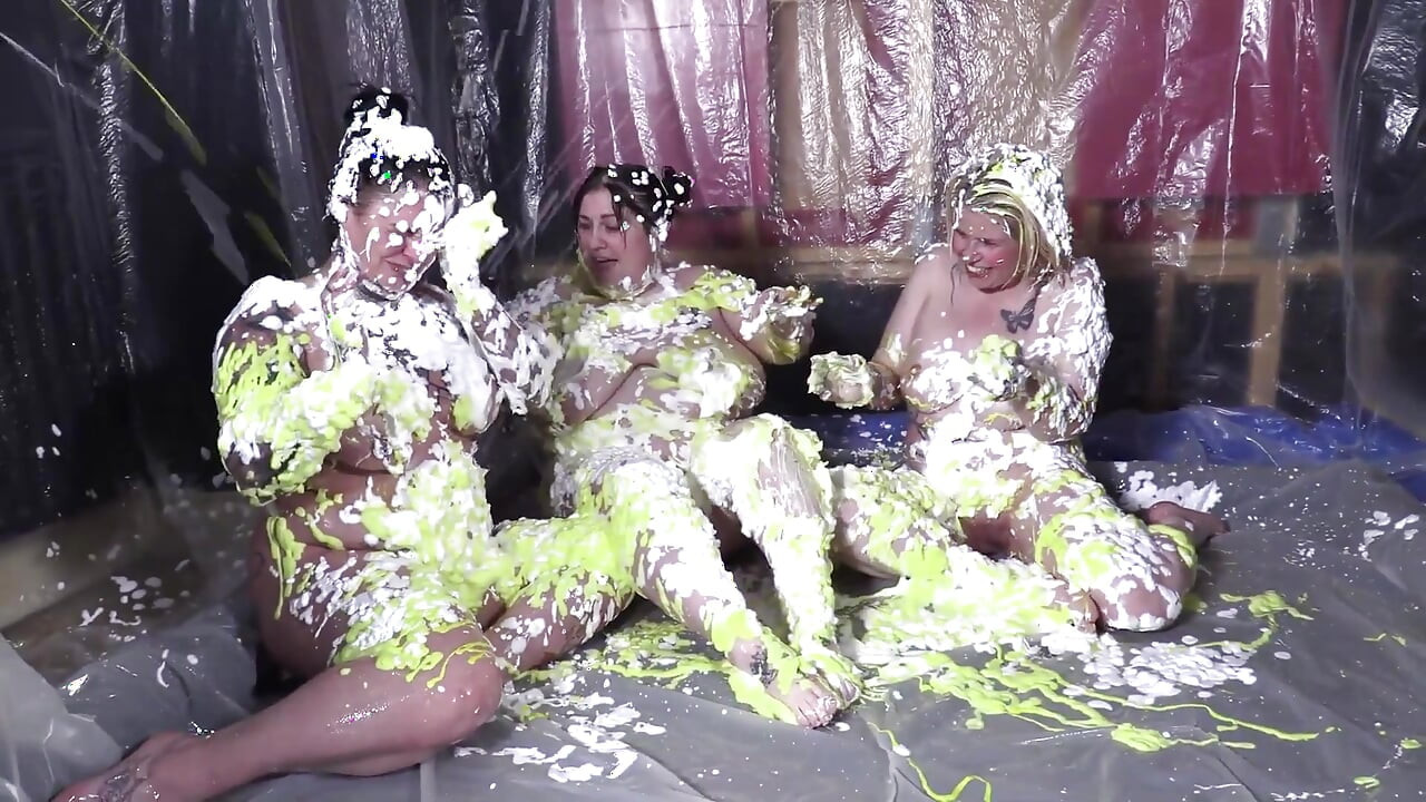 Забавление с пяна с шайен, Хана и Скайлър