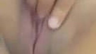 Persisches Mädchen masturbiert