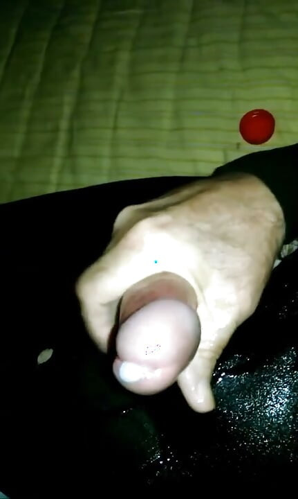 Gay Cd，黑丝袜，皮革，挑逗，自慰射精。