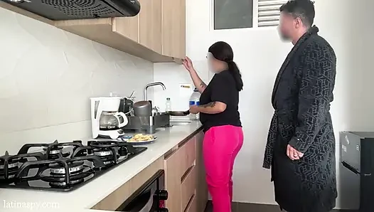 кухня с латинскими сисечками, часть 2