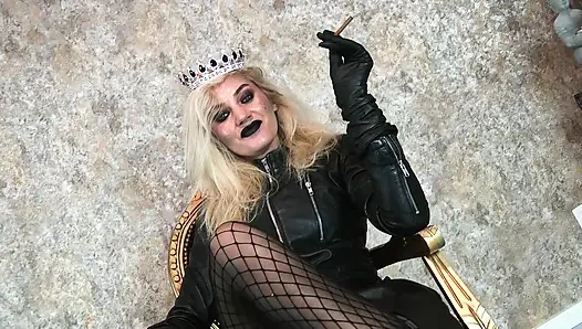 Karanlık büyüleyici