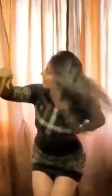 vert hot belly dance