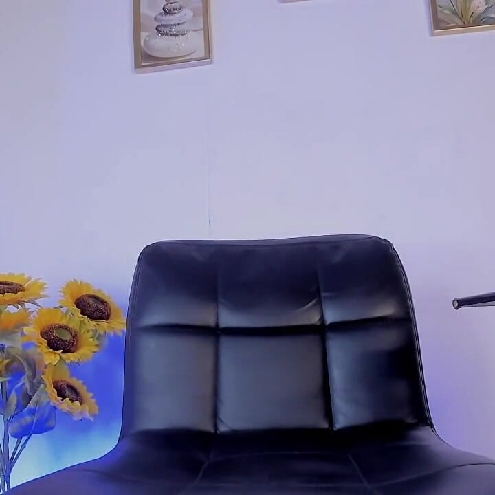 Xarabliz Stripchat Big Lady Dominant Makes You Adore Her Big Cock
