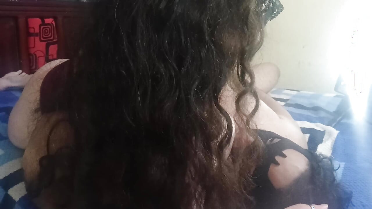 Compilation di me mentre allattando mio marito con le mie grandi tette
