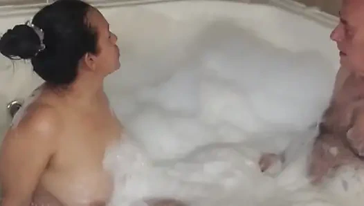 HOTTEST WET MASSAGE WITH ADAMANDEVE AND LUPO