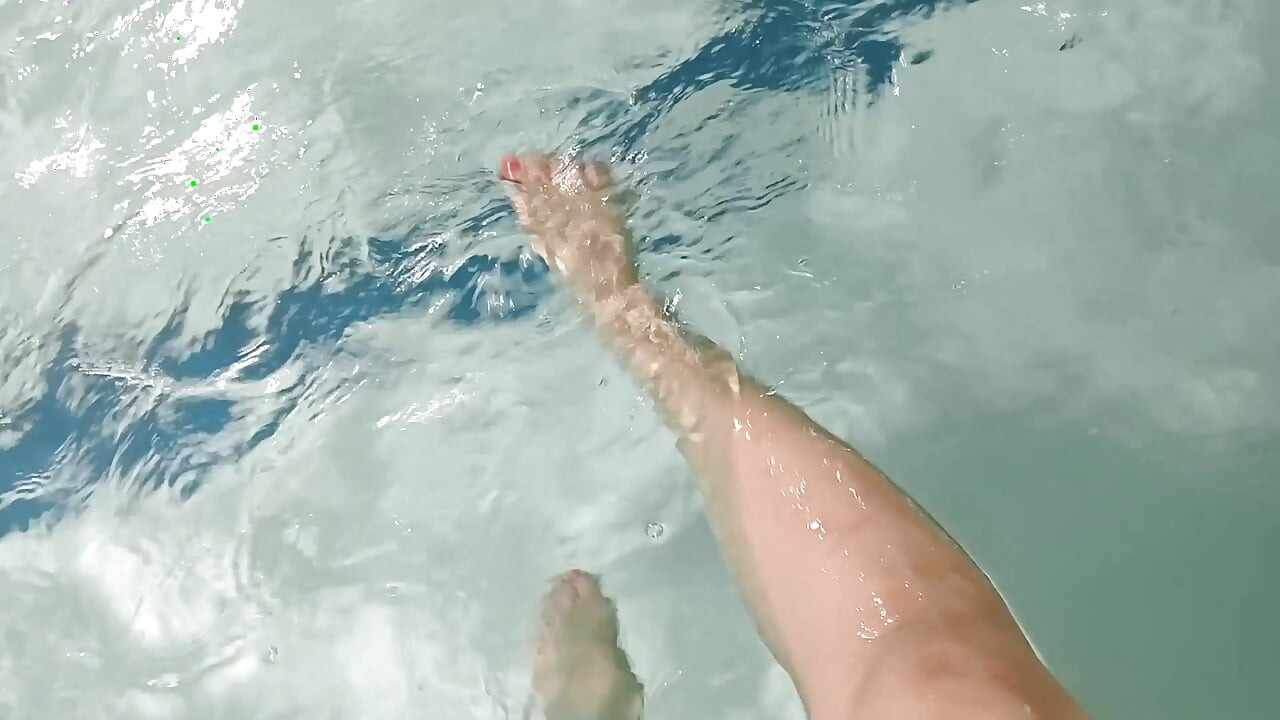 วิดีโอสระว่ายน้ํา 1