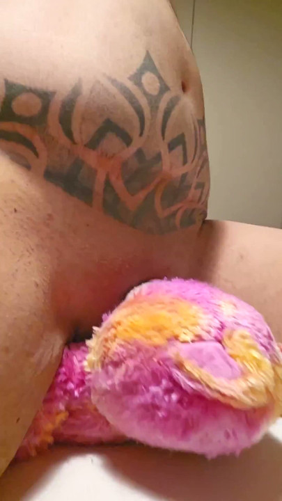FTM trans boy pussy grind on teddy solo humping