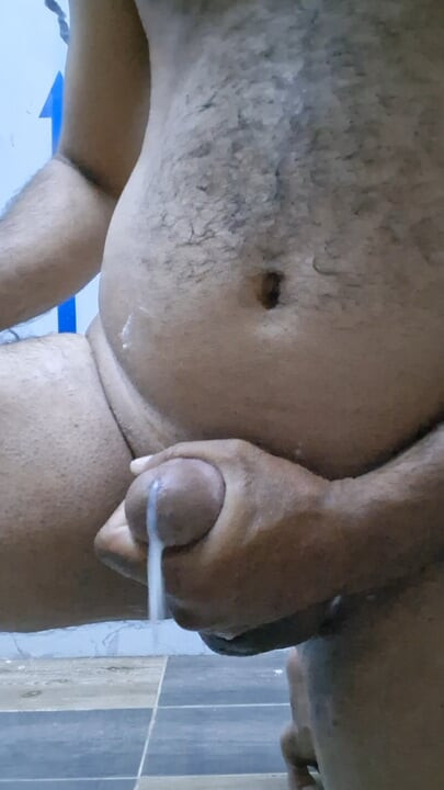 Pencaplı seksi videolar pinash'i sikiyor hendjob