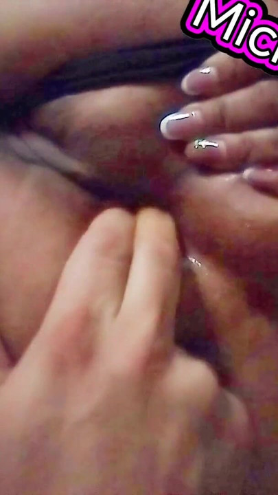 Spectacular moment from "I caress Michelle's ass before falling asleep"