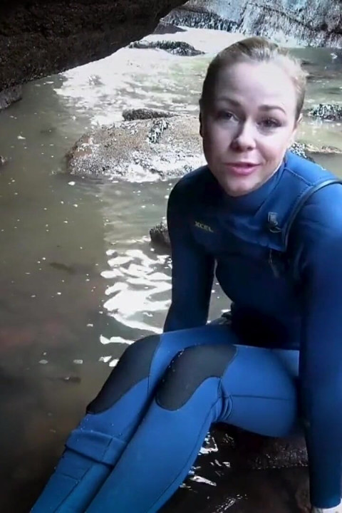 Wetsuit JOI & Rubber Rubdown by the Sea