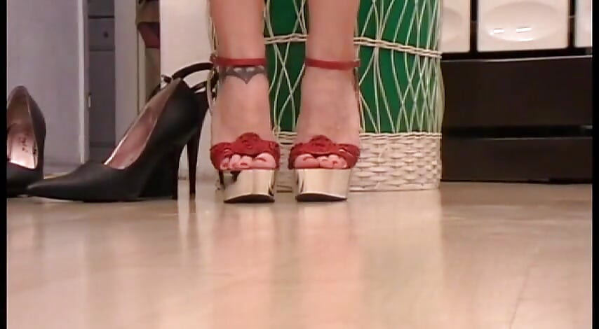 Ze houdt van haar hoge hakken