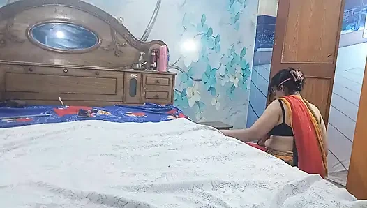 Ein reifer mann fickte das hausmädchen in seinem einsamen haus