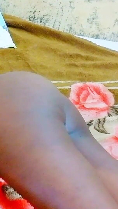 I found her masturbating and was seduced to fuck her with my favorite style | Clip 1