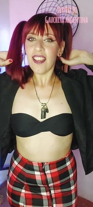 Shyyfxx החברה הכי טובה שלך מקשה על הזין שלך עם המשקפיים שלה ורוקדת! משחק תפקידים P1