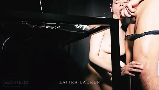 Faphouse модель Zafira Lauren снова покрыла спермой