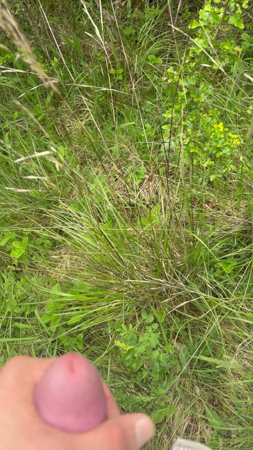Me Cumming in Public 21yold German
