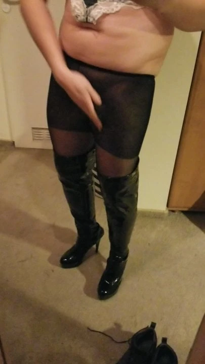 Jerk and cum through black pantyhose