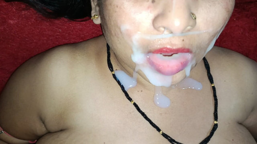 Bhabhi desi Salu blowjob terbaik pancutan muka