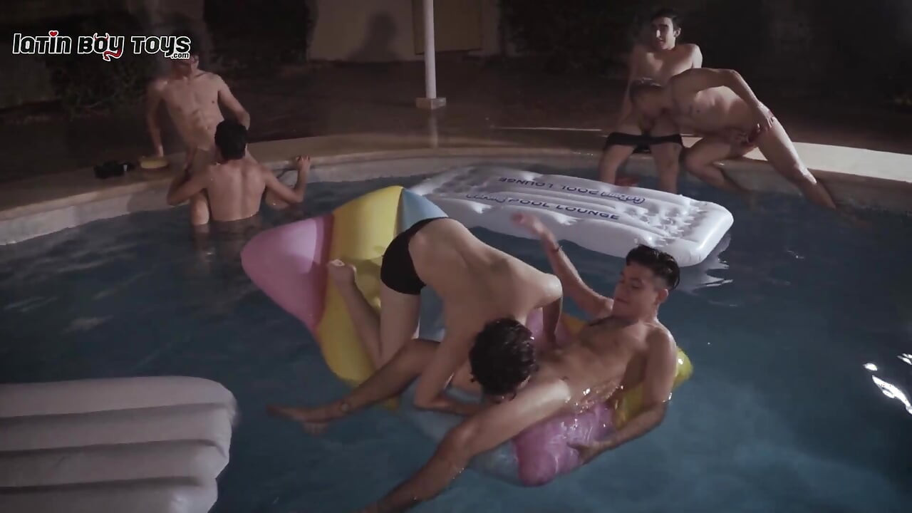 Eros und martin planen ihre wilde pool-sex-party