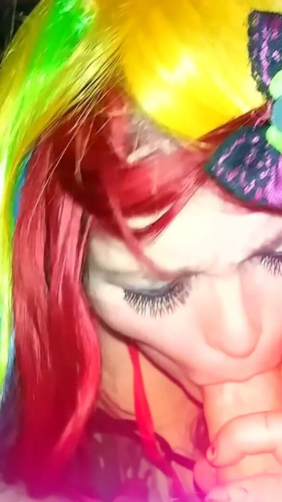 Raver Girl Vapes And Blows - MoxiBluez | Clip 1