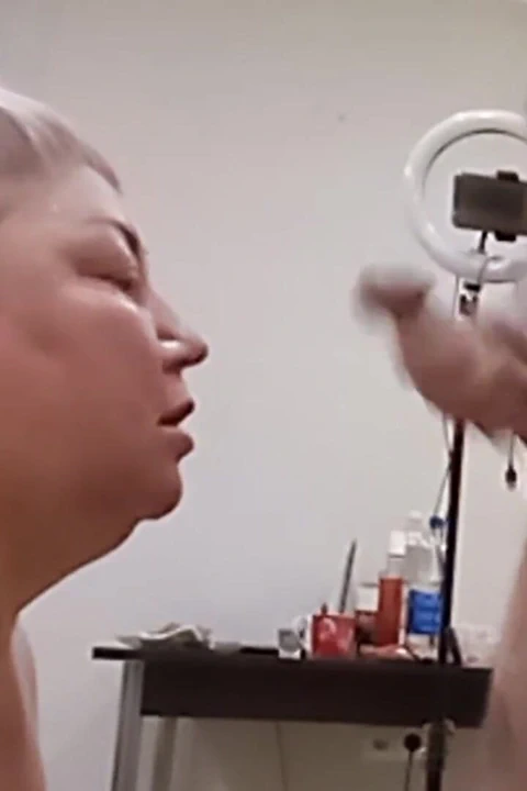 荡妇在纸牌上迷路了, 给我口交