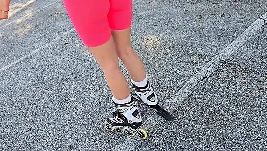 Горячая сводная сестра на Rocket Skates занимается хардкорным сексом
