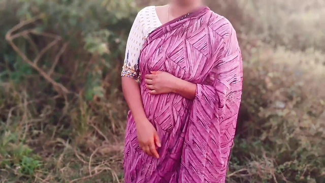 Choti Bahan Boyfriend Se chudwa rhi thi, or pakdi gayi, fir soteli bahan Mujhse bhi chudai Hindi HD