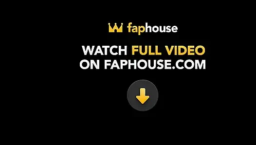 Сучка сидела на моем хуе в середине поездки