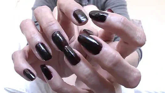 Темные ногти на пальцах и блестящие ноги, часть 1, леди Victoria Valente