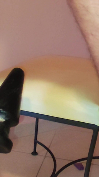 Fucking Machine Huge Plug and Dildo