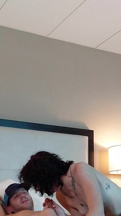 Super Sexy Petite Tattated Tenåring Suger Kuk - Samling 1