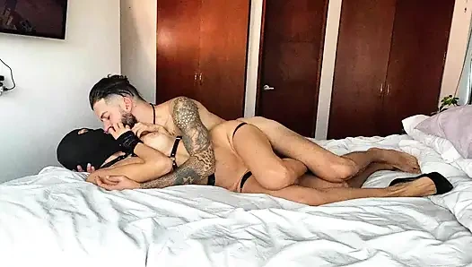 Maske fetişi sikiş şenlik